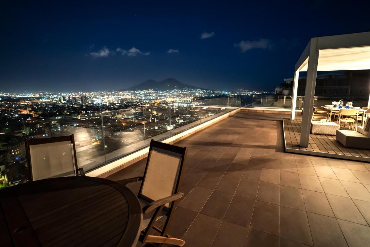 Terrazza Manu - Loft Suspended Over The City-Vomero Napoli Dış mekan fotoğraf
