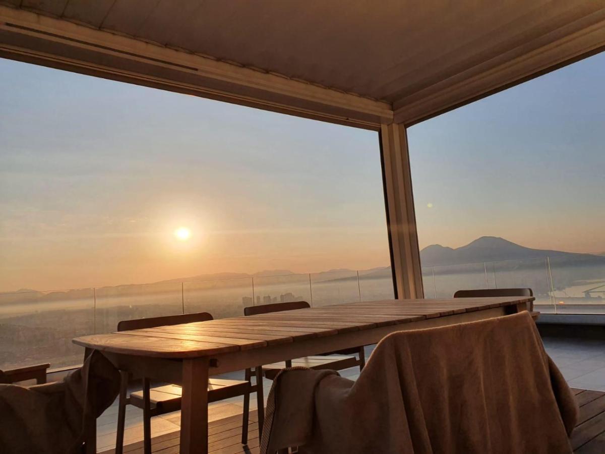 Terrazza Manu - Loft Suspended Over The City-Vomero Napoli Dış mekan fotoğraf